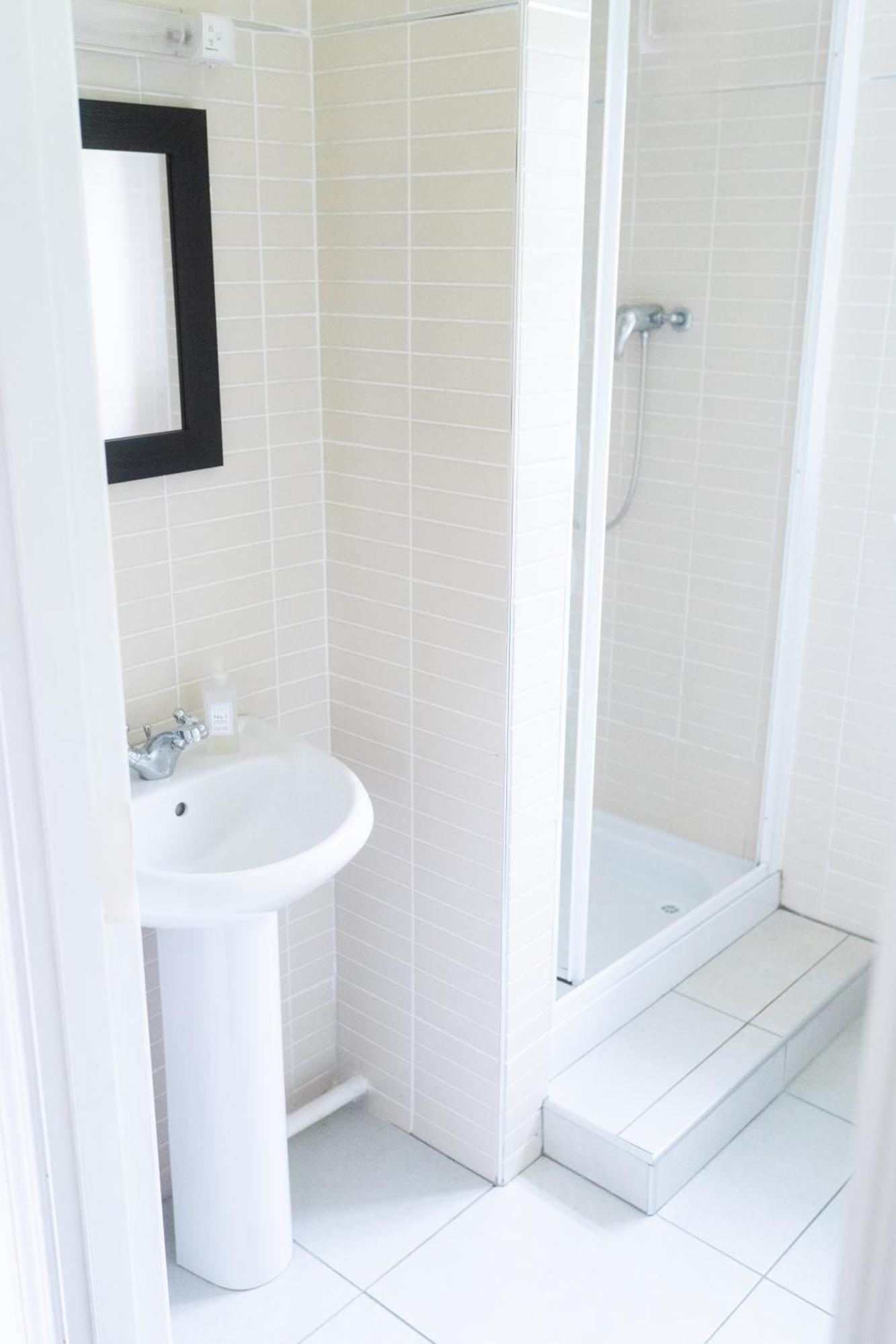 Burren Court Lodge Ballyvaughan Ngoại thất bức ảnh